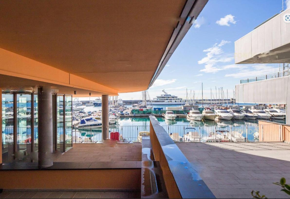 Appartamento Downtown East Water Front
